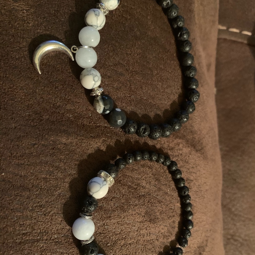 Healing stone diffuser bracelets - Picture 9 of 9